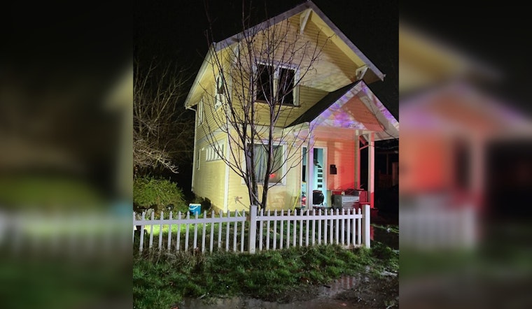 Cluttered Brentwood-Darlington Blaze Chases Adults From SE Portland Home