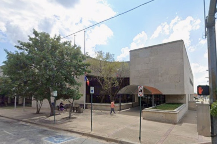 Collinsville Crash Chaos as Roadside Help Erupts in Deadly Shooting