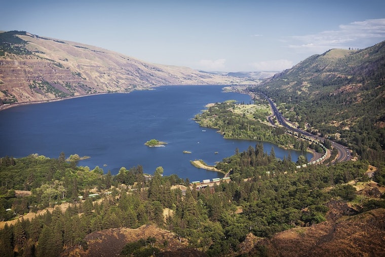 Columbia River Mystery, Body Pulled Near Lady Island After Afternoon Call