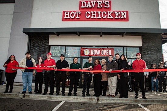 Spicy New Neighbor, Dave’s Hot Chicken Lands At The Commons In Federal Way