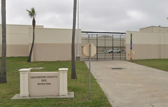 Defective Headlight and Vegas Debt Send Ex-Houston Lawyer to Jail After Traffic Stop