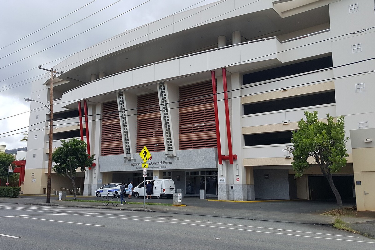 Defense Brass Swarms Honolulu As PACT Summit Courts Island Startups