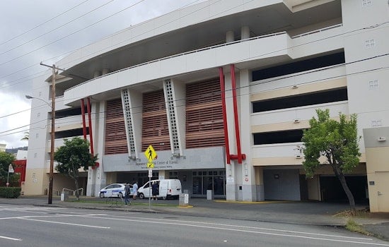 Defense Brass Swarms Honolulu As PACT Summit Courts Island Startups