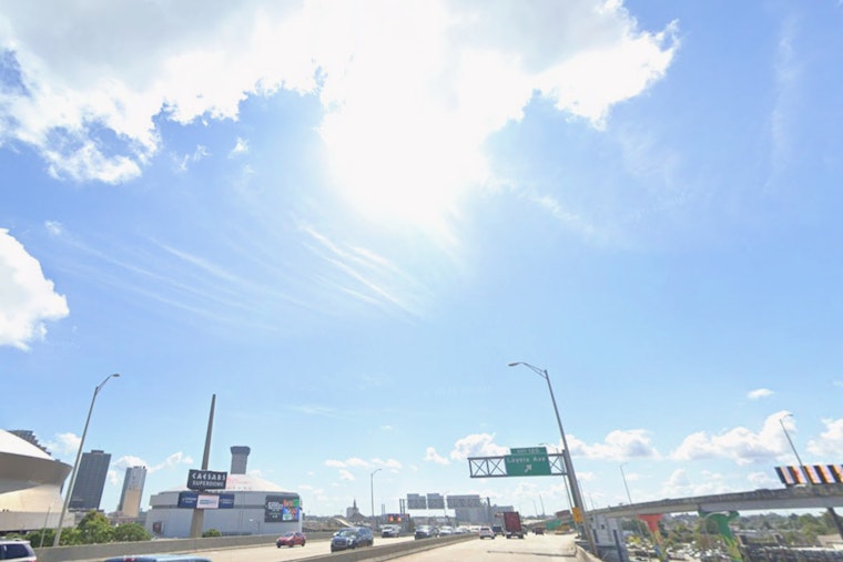 Delightful Sunshine Graces New Orleans Today, Showers Expected Overnight with Cooler Temps on the Way