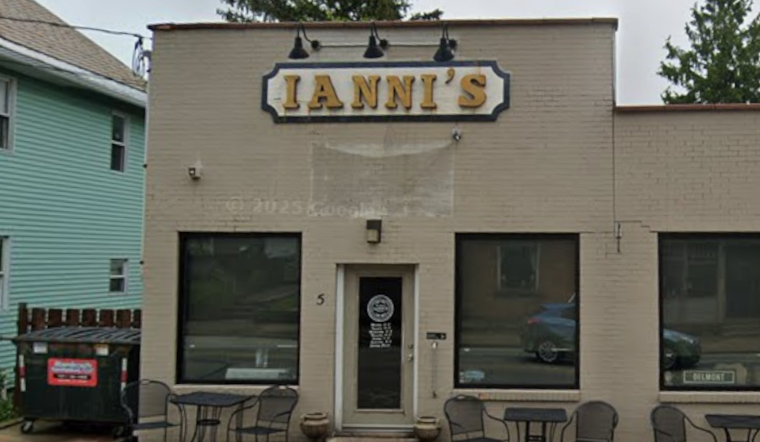 Delmont's Ianni's Bounces Back From Devastating Fire, Slinging Slices Again