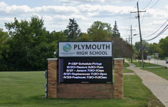 Detroit-Area Grads Admit To Swapping Old High School Nude Pics