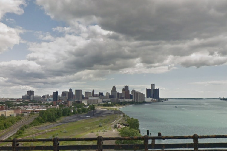 Detroit Commuters Warned of Slippery Monday Morning Due to Freezing Fog, Warmer Temperatures Expected Midweek