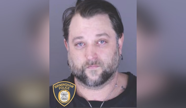 Detroit Man Charged With 17 Counts of Mail Larceny Amid Crackdown on 'Porch Piracy'