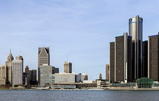 Detroit's Weather Rollercoaster: Sunny Days and Rain Chances Ahead, Advise Meteorologists