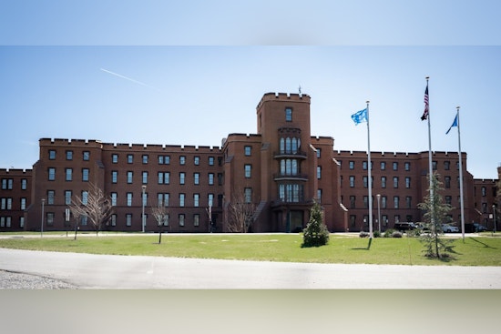 DHS Workers Claim Asbestos Dust Is Blowing Through St. Elizabeths Offices