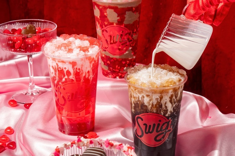 Dirty Soda Frenzy At First Austin Swig Chokes Anderson Mill Lanes