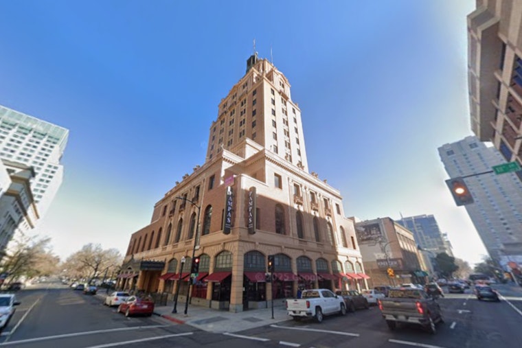 Downtown Sacramento Packs In For Cut-Rate Feasts At Tropeiro's Grill