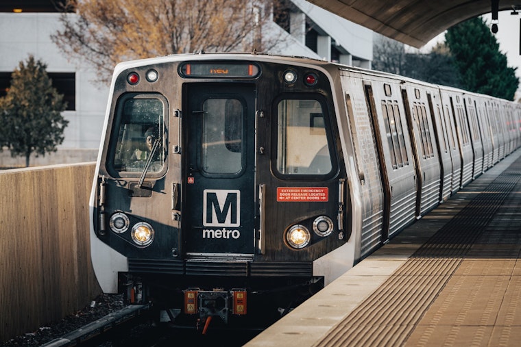 Dupont Circle Fire Halts Red Line, Turns D.C. Rush Hour Into Chaos