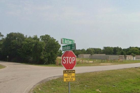 Gunman On The Loose After Baytown-Area Trailer Home Shooting