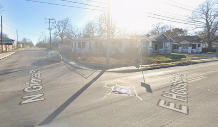 East Side Scramble As San Antonio Neighbors Chase Cat With Jar On Its Head