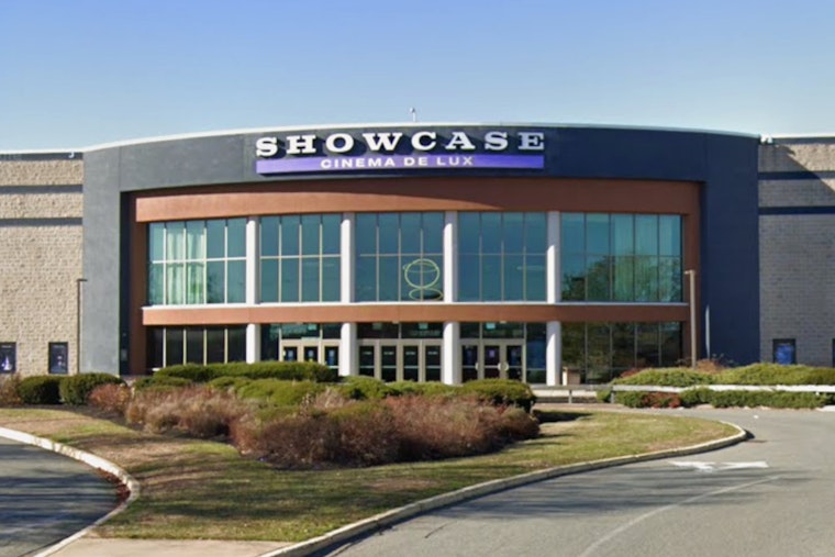 End of an Era: Showcase Cinema de Lux Randolph and Foxborough Set to Close Their Doors in Massachusetts