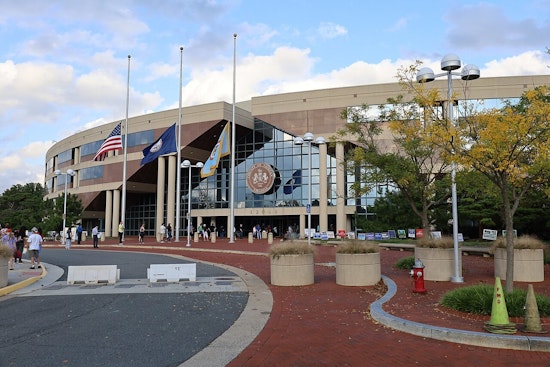 Fairfax Grills Feds as DOGE Job Slashes Gut DMV Paychecks