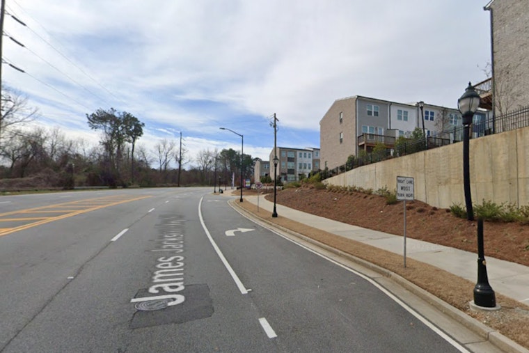 Fake Cop Shot After Kicking In Atlanta Apartment Door