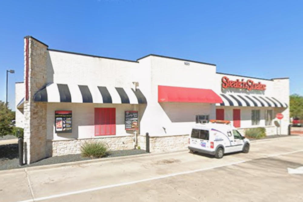 Family Lasagna And Old-School Charm Turn Ex-Steak 'n Shake Into McKinney's Cozy New Italian Hangout