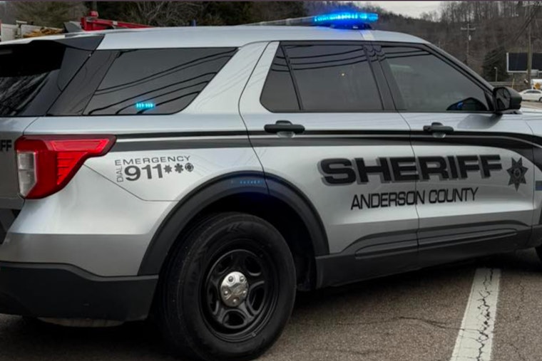 Fatal Crash Shuts Clinton Highway Near Old State Circle
