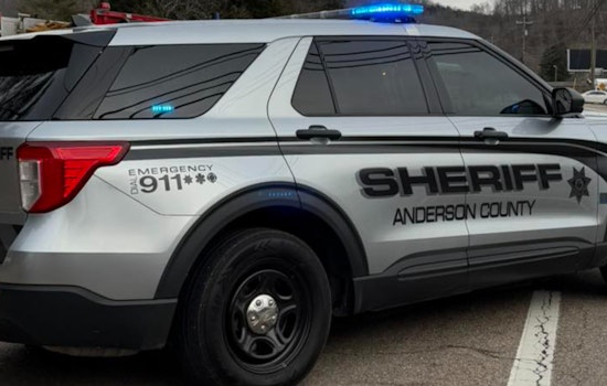Fatal Crash Shuts Clinton Highway Near Old State Circle