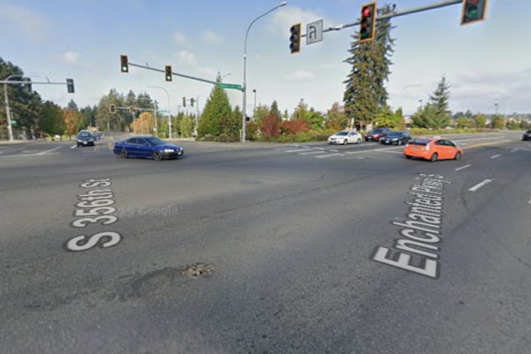 Federal Way Triangle Inferno, 1 Dead, Impaired Driver Hauled Off After Signal Slam