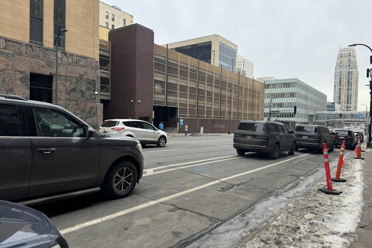 Feds Park Outside Minneapolis City Hall, Snag Police Spots and Creep Into Bike Lane: Councilor