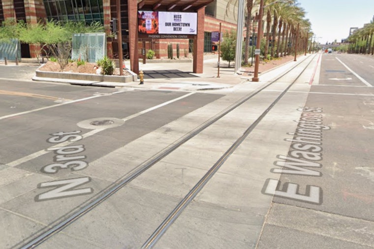 Fire Snarls Downtown Phoenix Light Rail, Trains Forced To Turn Back At 3rd St/Washington
