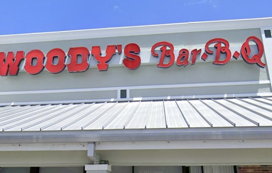 Florida Smoke Invades Durham: Woody's Bar‑B‑Q Firing Up At Oxford Commons