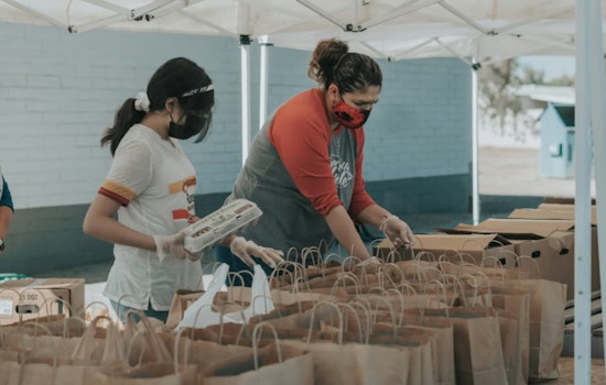 Food Lion Crew Blitzes 8,000 Food Boxes for Salisbury Food Bank