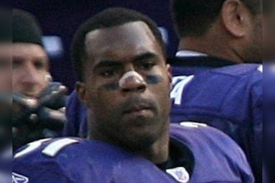 Former NFL Star Jamal Lewis from Atlanta Receives Presidential Pardon Alongside Other Ex-Football Players