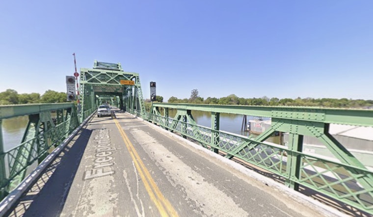 Freeport Bridge River Scare as Fisherman’s Grim Sighting Sparks All-Out Search