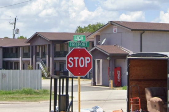 Freeport Street Horror as Man Found Beaten Dead as Harris County Deputies Swarm Block