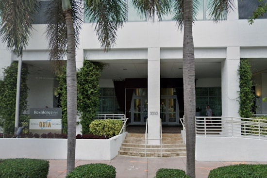 G&B Dockside Reels In Fort Lauderdale’s Boat Crowd At Intracoastal Hotel