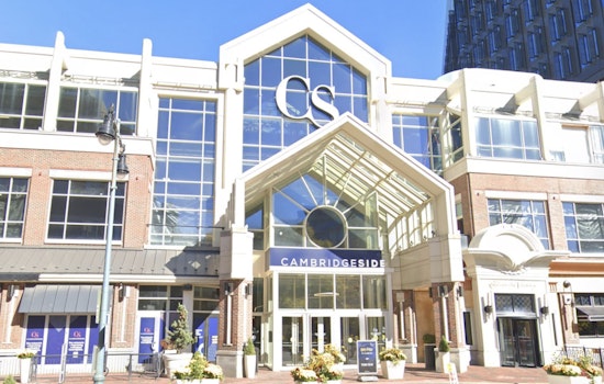 Gato Exotico Turns CambridgeSide Mall Into Tequila Circus