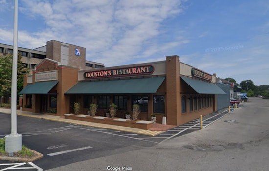 Goodbye, Houston’s: Crews Wreck East Memphis Icon On Poplar