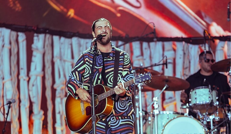Grammy-Nominee Noah Kahan to Captivate Cincinnati with "The Great Divide" Tour This Summer