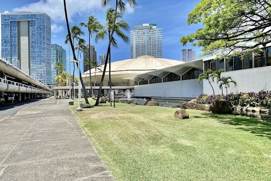 Groban Fever Grips Honolulu As Gems Tour Ignites Blaisdell Saturday Night