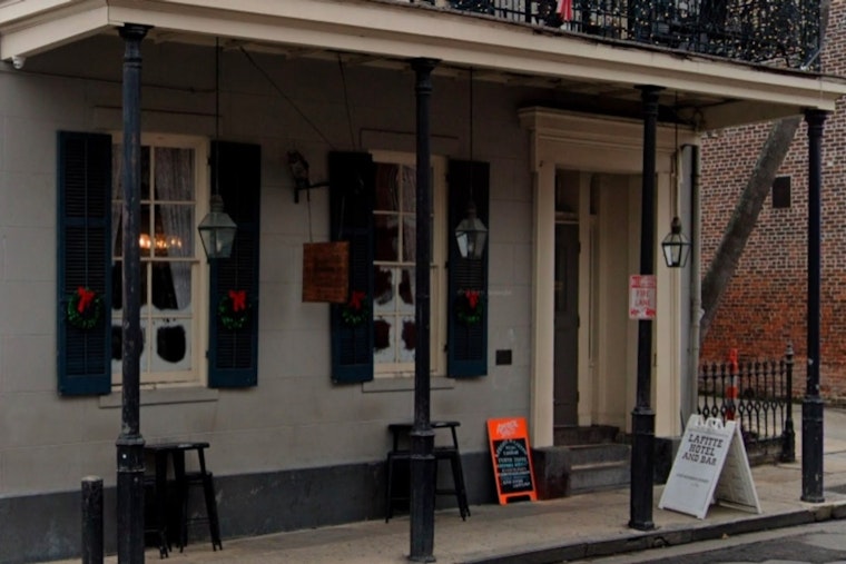 Guards Bathroom Blunder Leaves Rifle Behind in New Orleans Hotel