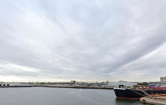 Gulf Storms Rattle Tampa Bay As NWS Orders Boaters To Duck Into Harbor Off Englewood