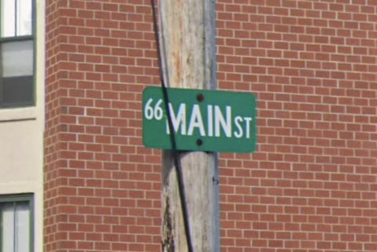 Gunfire Near Main Street Hits Everett Airbnb Guest Out For Evening Walk