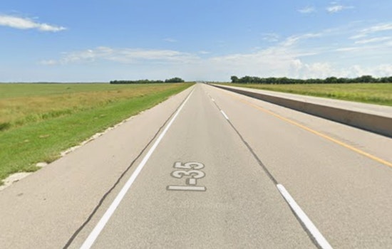 Guthrie Drivers Caught In Miles-Long Jam As I-35 Grass Fire Erupts