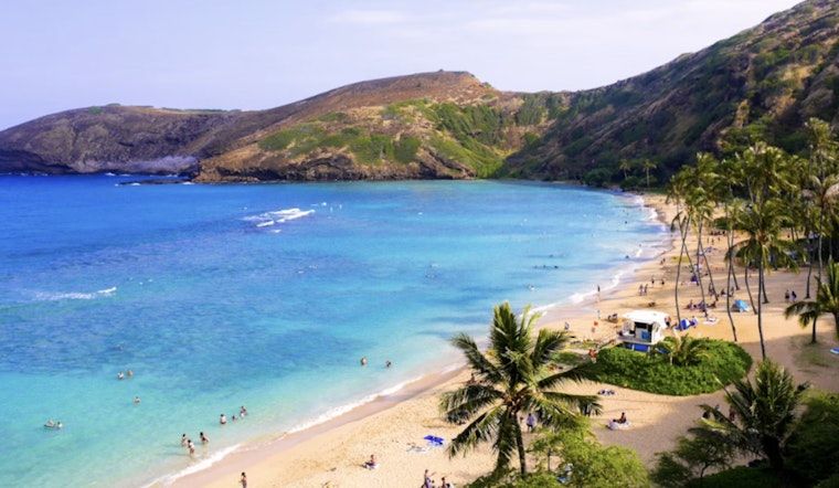 Hawaii Beach Battle as Bill to Let Resorts Lock Up Shoreline Hits a Wall