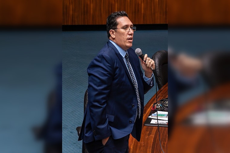 Hawai‘i Senators Push High-Stakes Bill To Make Big Oil Foot The Climate Tab