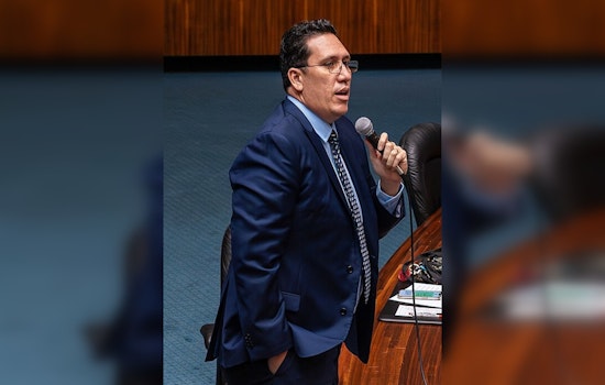Hawai‘i Senators Push High-Stakes Bill To Make Big Oil Foot The Climate Tab