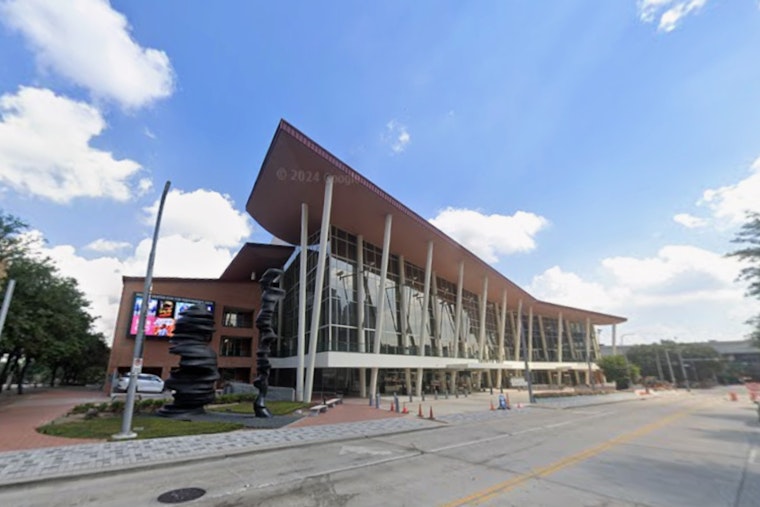 Hello Houston Turns D.C. Firestorm, EPA Rollback and Hobby Center Hits Into Must-Hear Radio