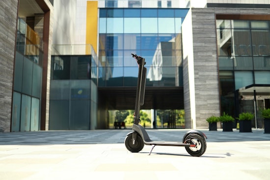 Henderson Advances E‑Bike And E‑Scooter Safety Rules