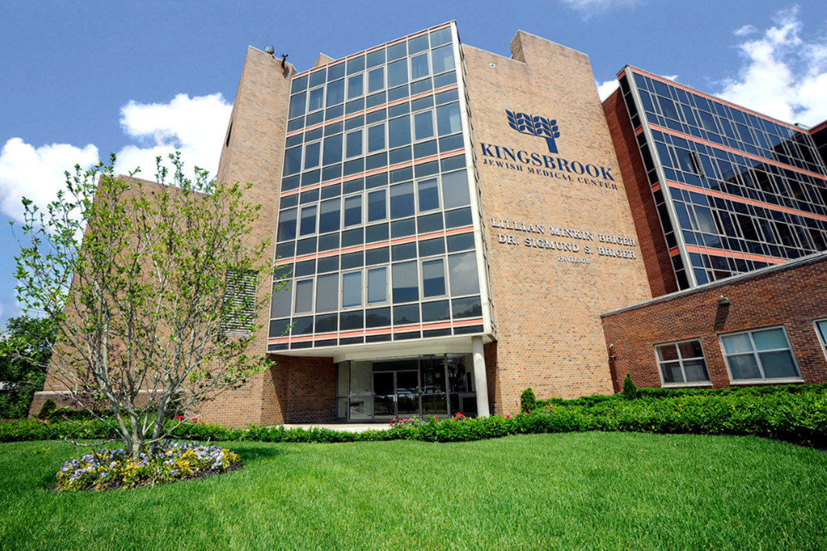 Historic East Flatbush Synagogue Faces Demolition Amid Affordable Housing Debate