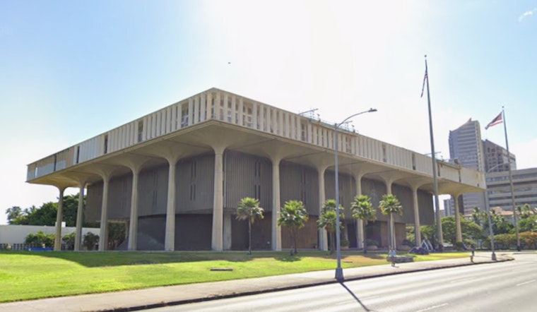 Honolulu Beach Showdown As Lawmakers Weigh Erosion Bills That Could Hand Sand To Homeowners
