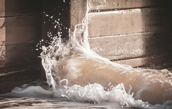 Honolulu Downpour Sends Sewage Surging Into Ahuimanu Stream